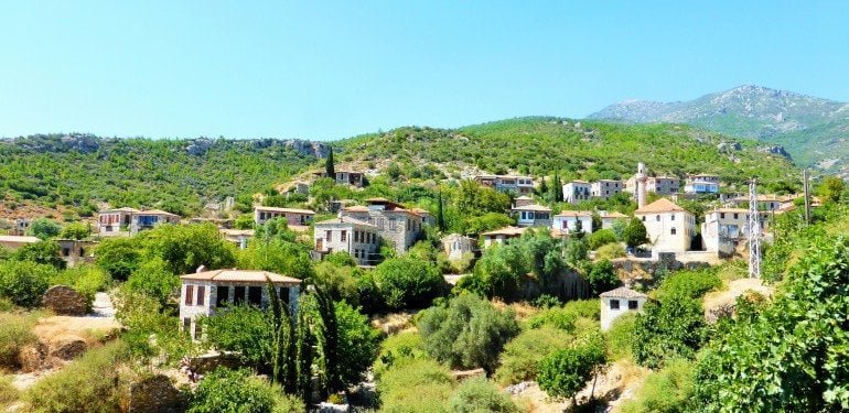 Doğanbey: Denizin Kıyısında, Zamanın Ötesinde Bir Mola